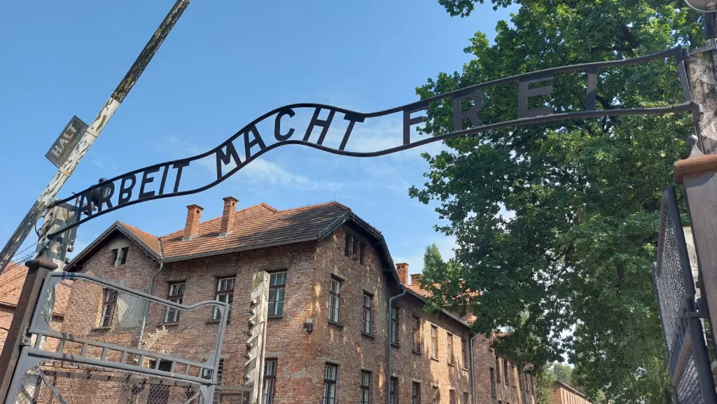 ManVanNoPlan visits Auschwitz
