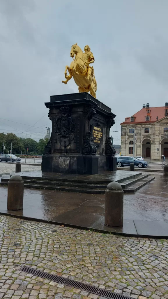 ManVanNoPlan Visits Dresden